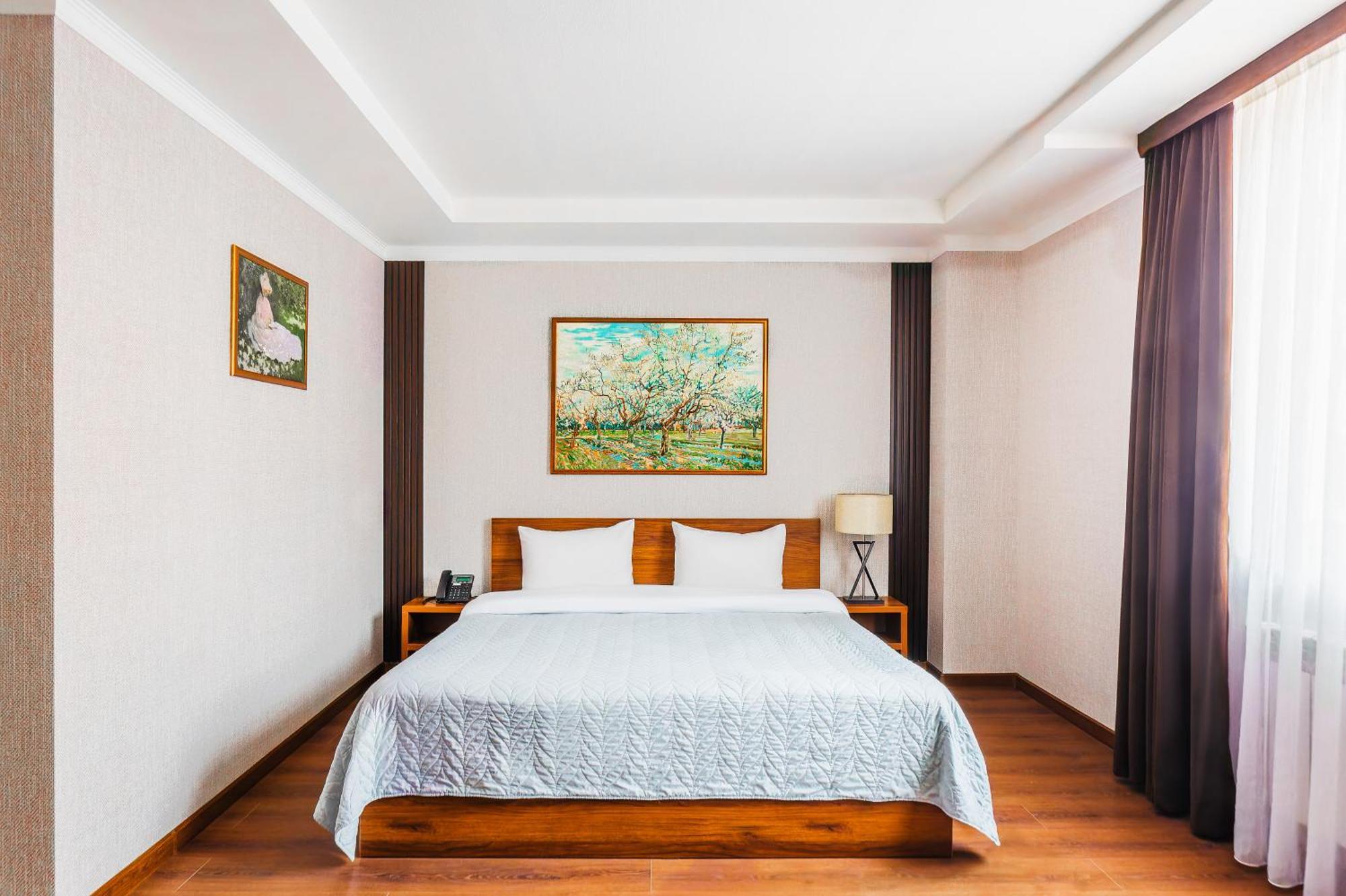 Rich Park Hotel Tashkent Exterior photo