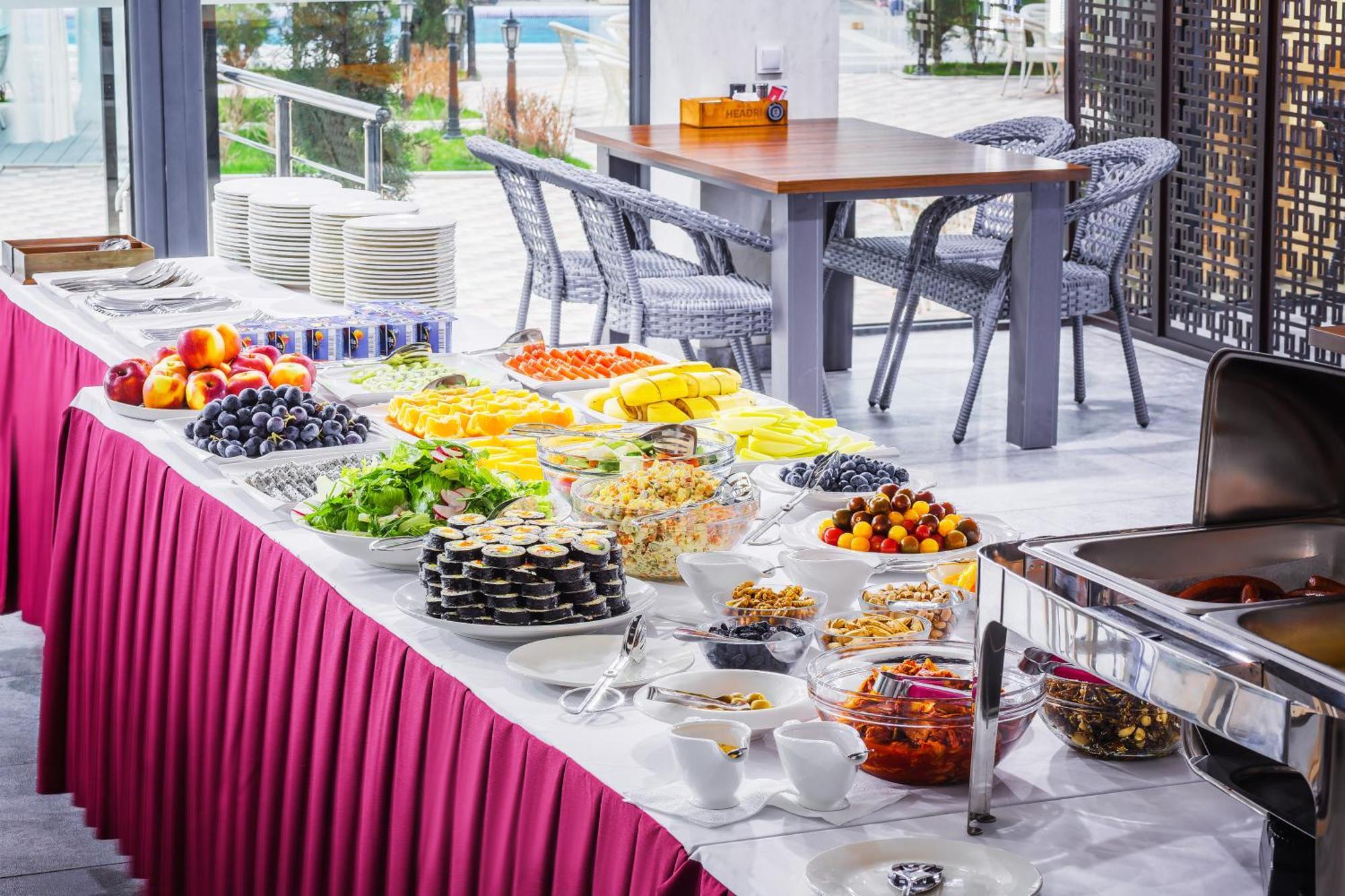 Rich Park Hotel Tashkent Exterior photo